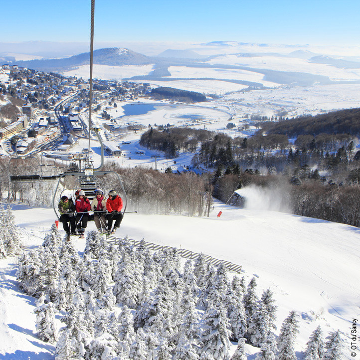 vacances massif central murol